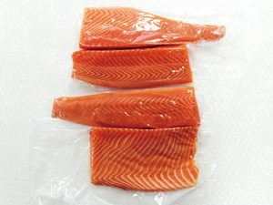 サーモンクロスロイン