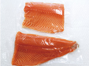 サーモンハーフカット